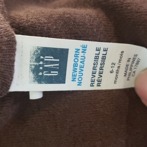 5/$30 GAP Reversible Cotton Hooded Striped Jacket + 2 CARTERS Onesie Bod… - Picture 5 of 6